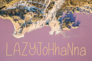 Lazy Johhanna: A Casual Handwritten Font